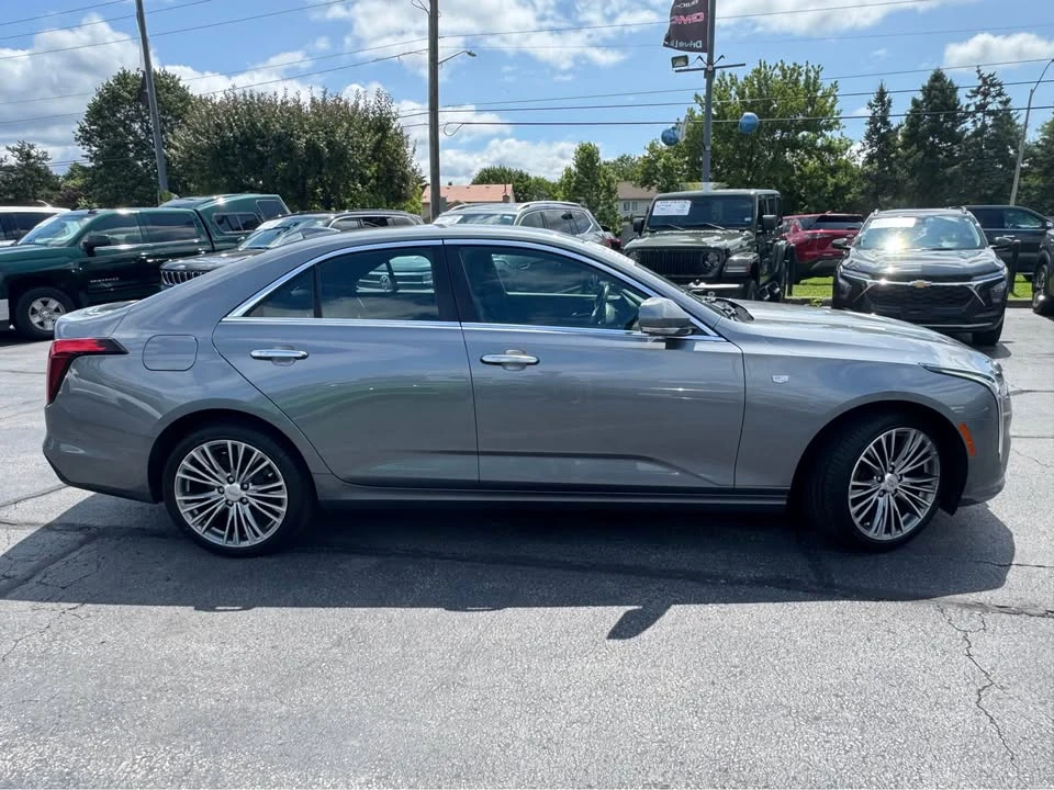 2022 Cadillac CT4 - Image 3 of 8