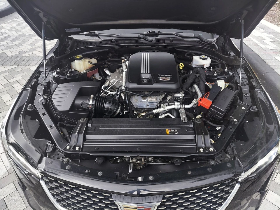 2022 Cadillac CT4 - Image 13 of 14