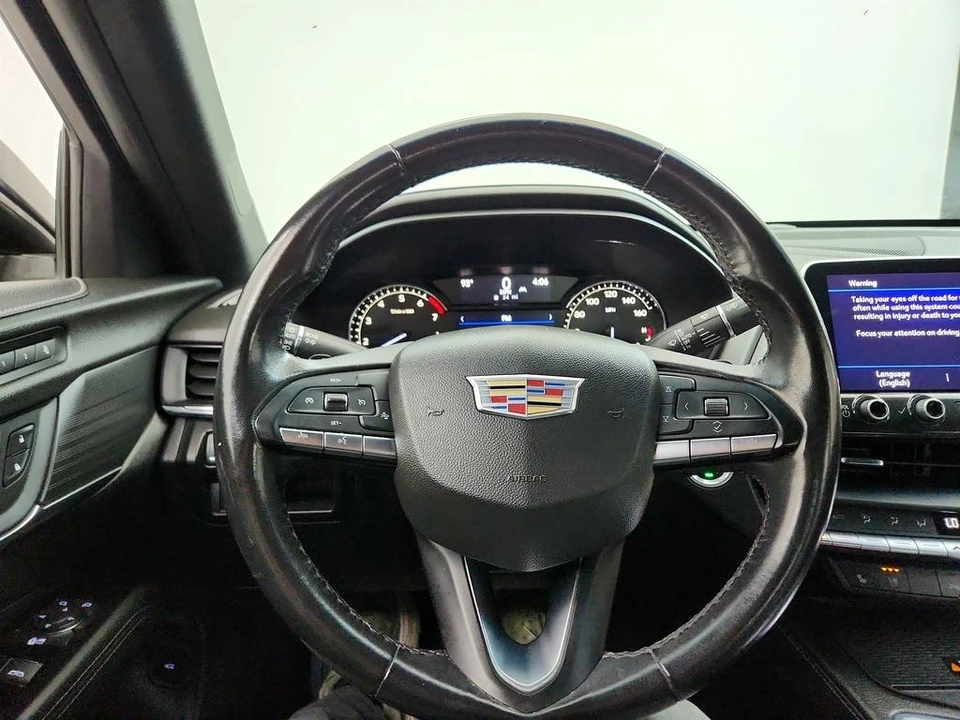 2022 Cadillac CT4 - Image 17 of 31