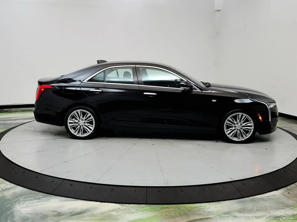 2022 Cadillac CT4 - Image 4 of 31
