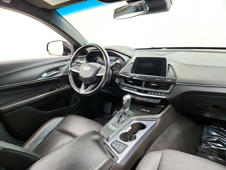 2022 Cadillac CT4 - Image 25 of 31