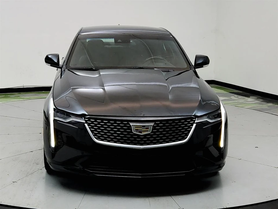 2022 Cadillac CT4 - Image 2 of 31