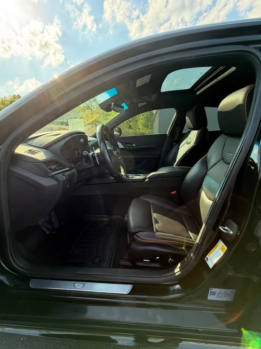 2022 Cadillac CT4 - Image 13 of 20