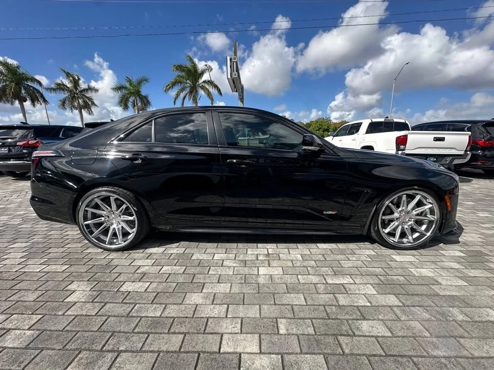2022 Cadillac CT4-V - Image 12 of 20