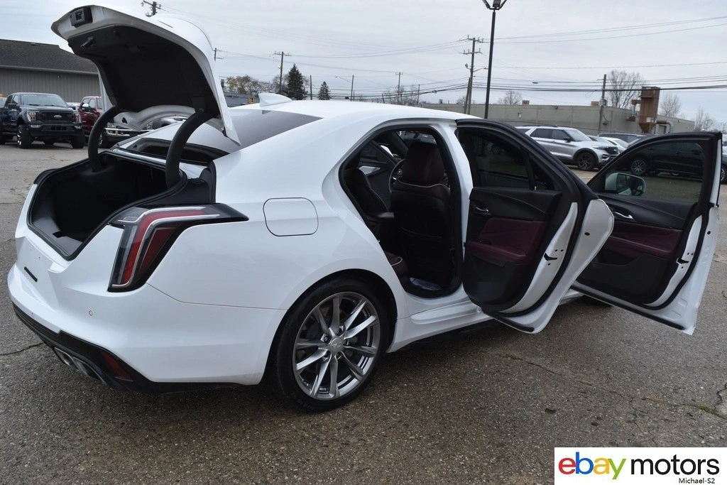 2022 Cadillac CT4-V - Image 18 of 23