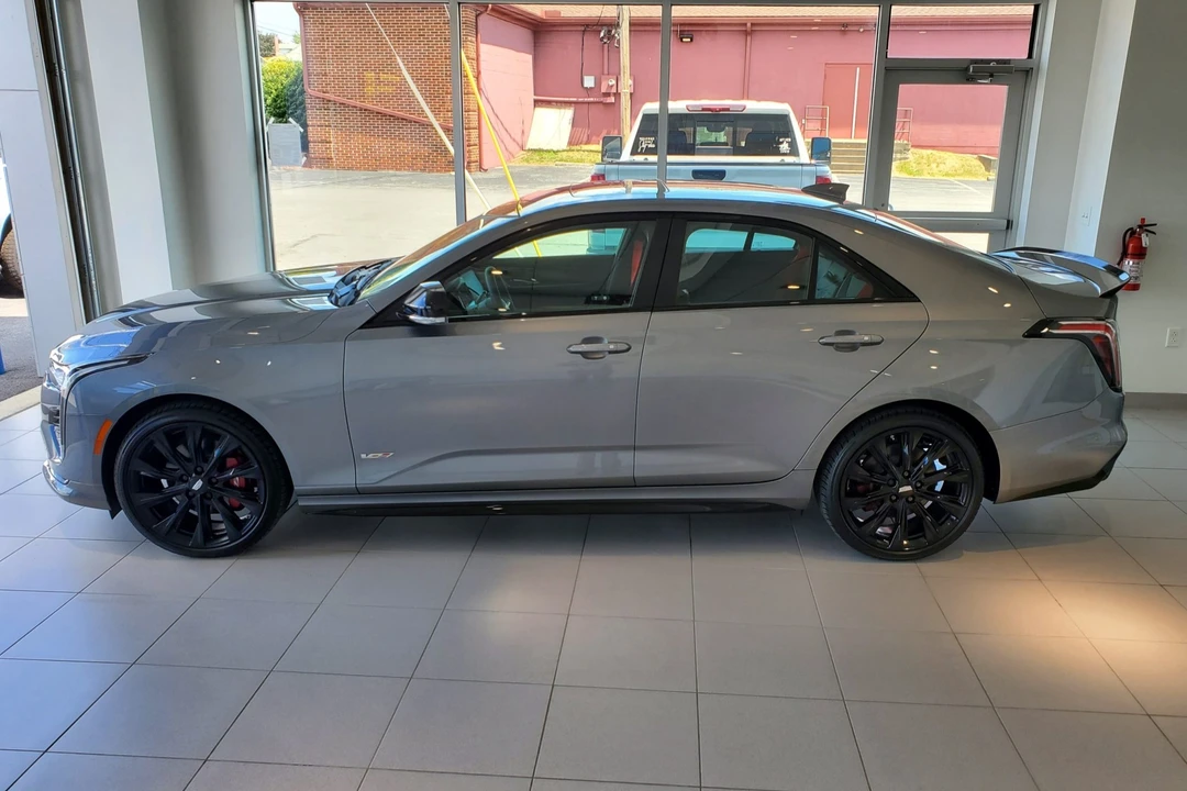 2022 Cadillac CT4-V - Image 4 of 31