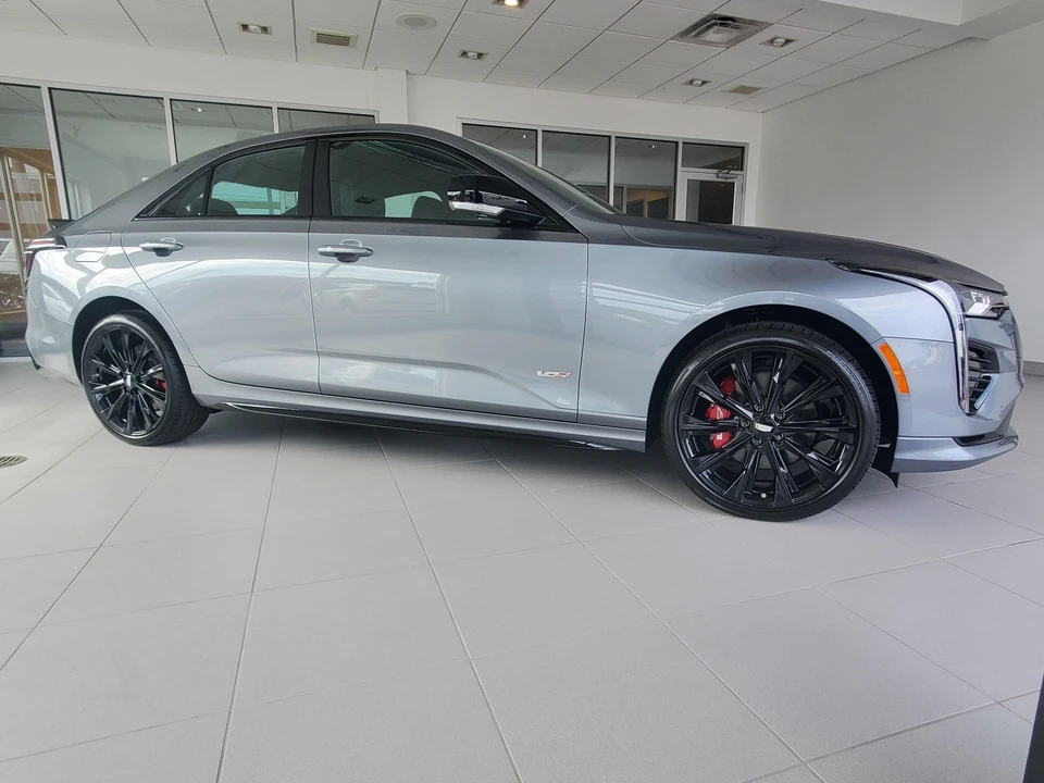 2022 Cadillac CT4-V - Image 19 of 31