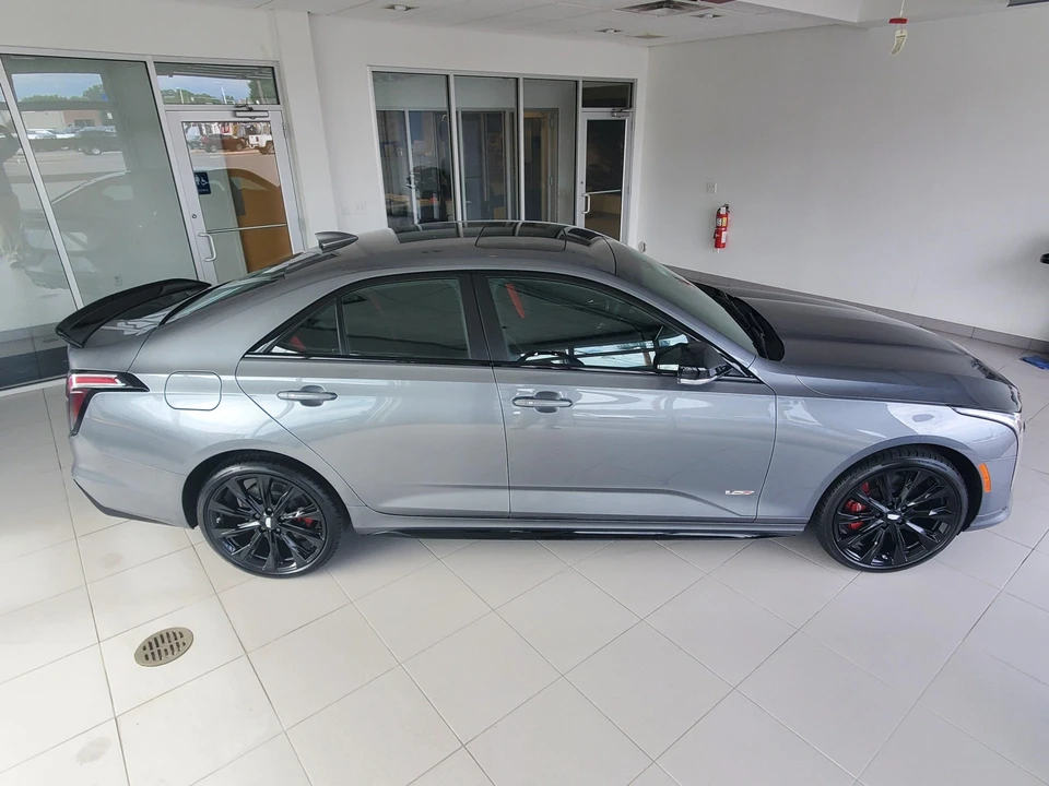 2022 Cadillac CT4-V - Image 18 of 31