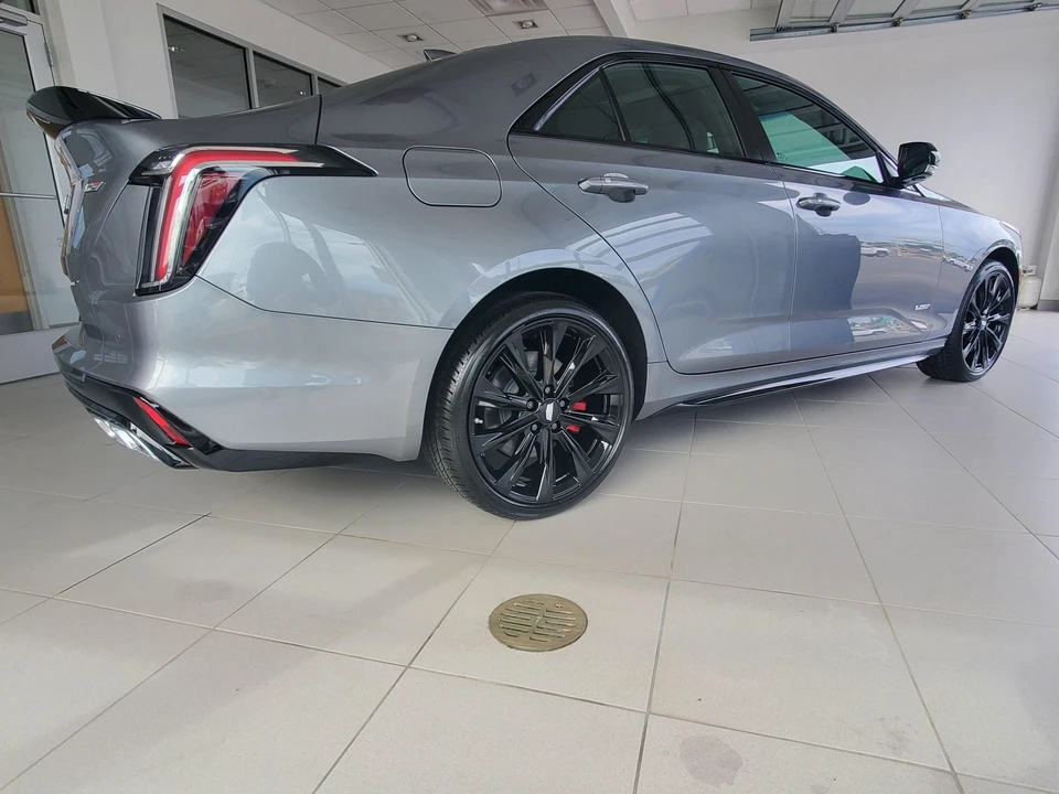 2022 Cadillac CT4-V - Image 16 of 31