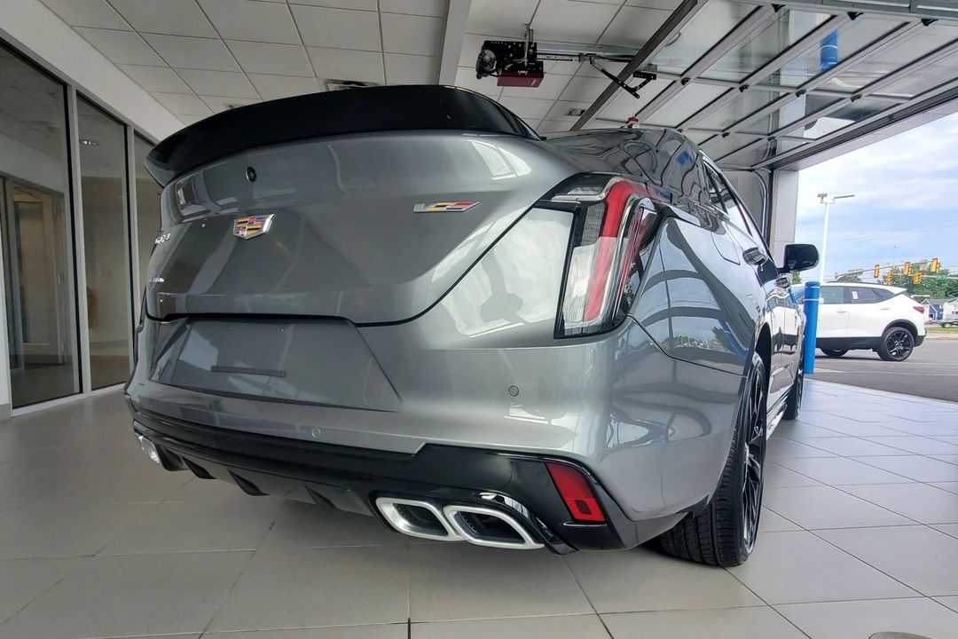 2022 Cadillac CT4-V - Image 13 of 31