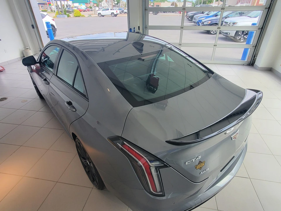 2022 Cadillac CT4-V - Image 10 of 31