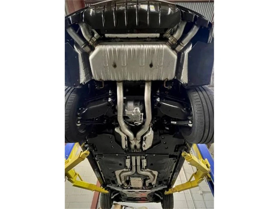 2022 Cadillac CT4-V Blackwing - Image 12 of 22