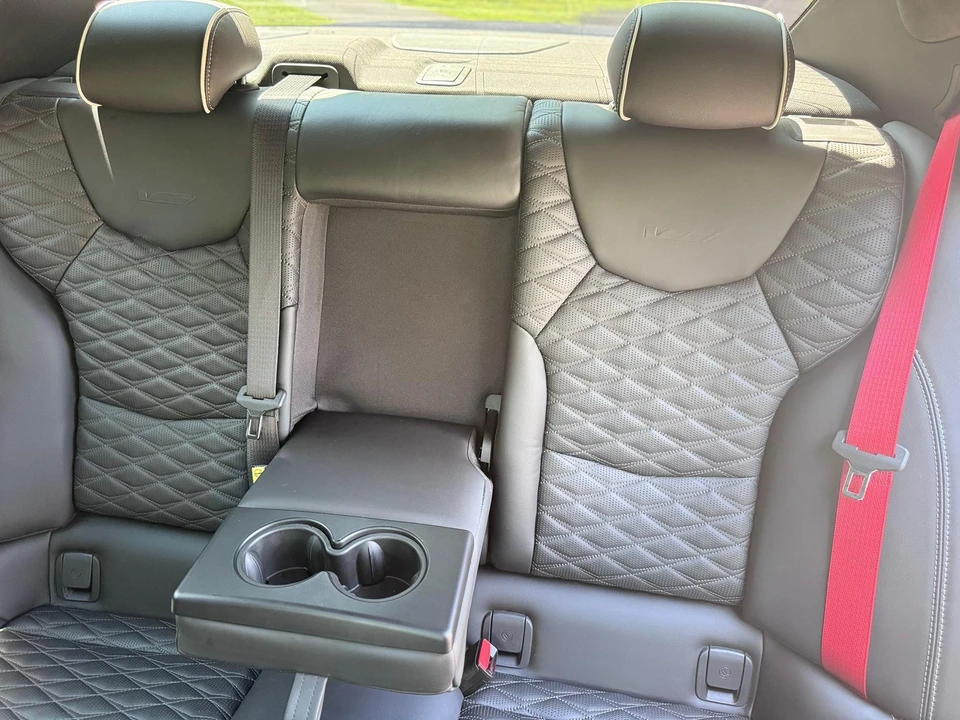 2022 Cadillac CT4-V Blackwing - Image 24 of 31