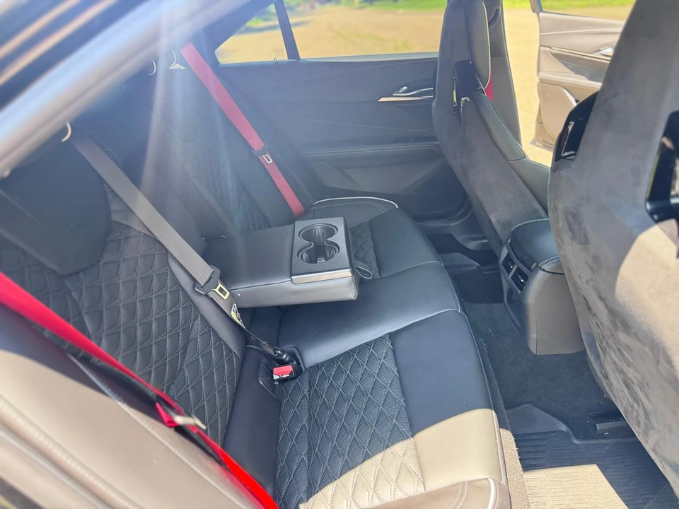 2022 Cadillac CT4-V Blackwing - Image 26 of 31