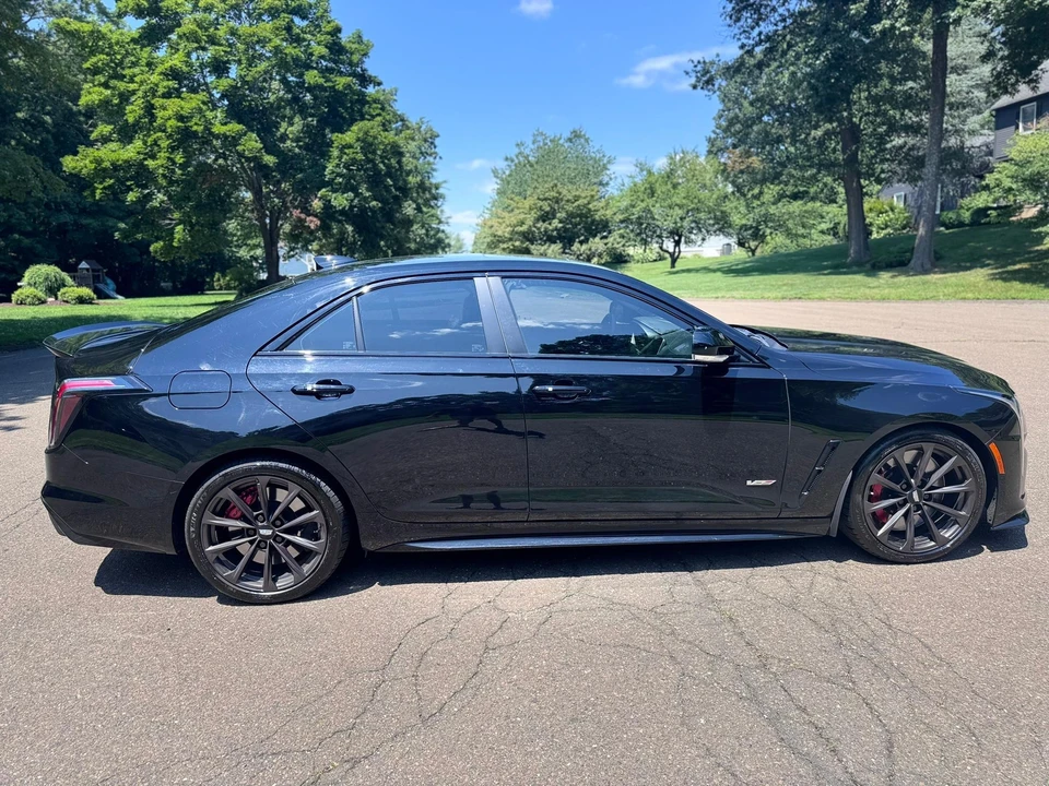 2022 Cadillac CT4-V Blackwing - Image 8 of 31