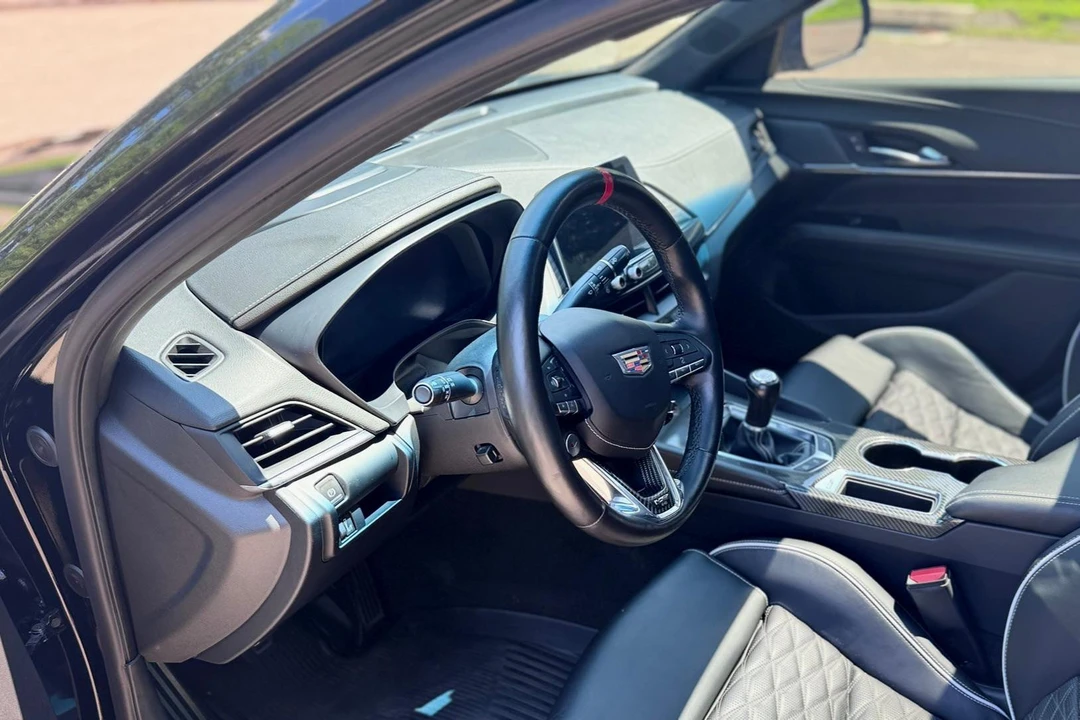 2022 Cadillac CT4-V Blackwing - Image 17 of 31