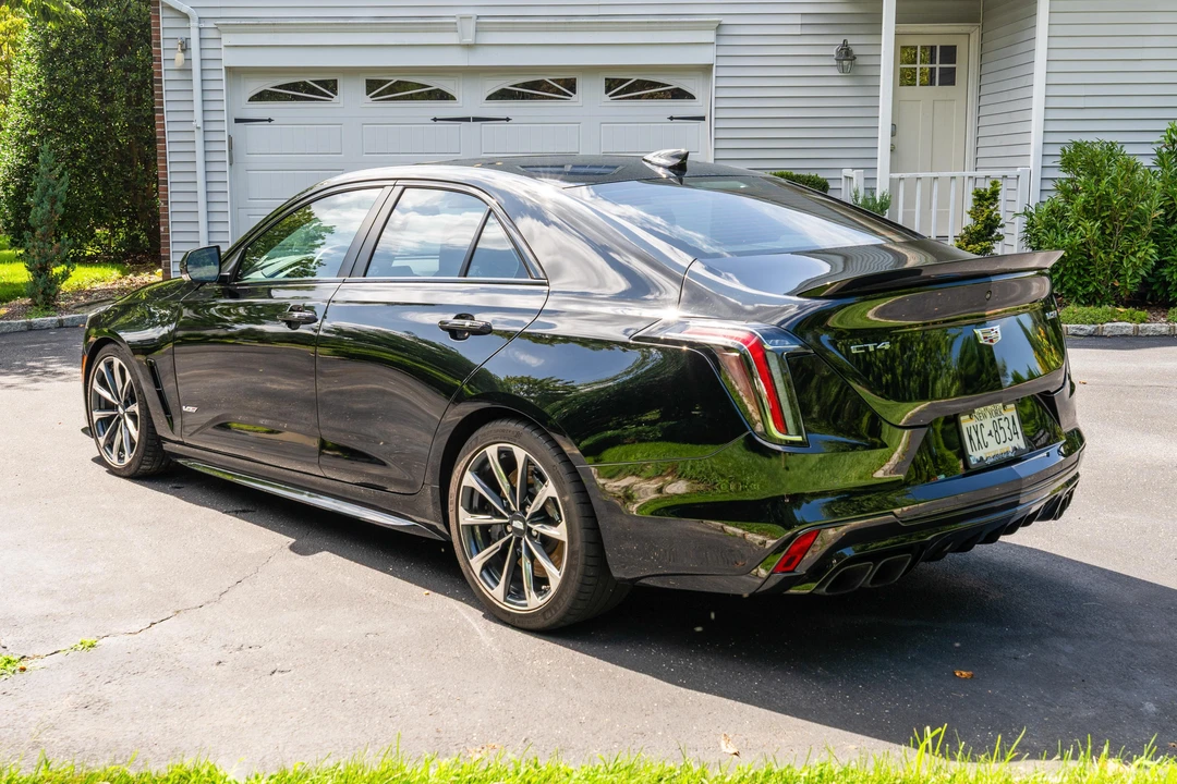 2022 Cadillac CT4-V Blackwing - Image 8 of 31