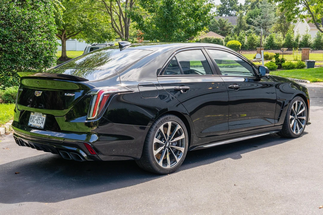 2022 Cadillac CT4-V Blackwing - Image 4 of 31