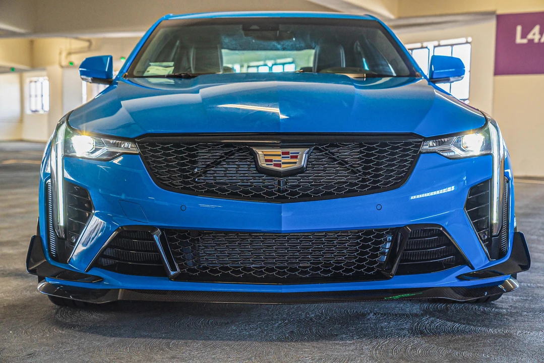 2022 Cadillac CT4-V Blackwing - Image 2 of 31
