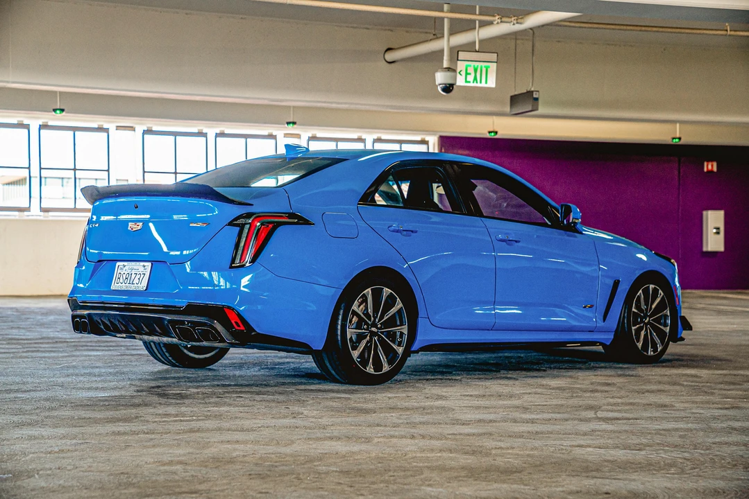 2022 Cadillac CT4-V Blackwing - Image 17 of 31