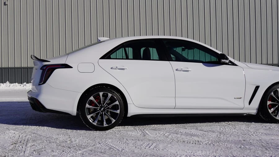 2022 Cadillac CT4-V Blackwing - Image 27 of 31
