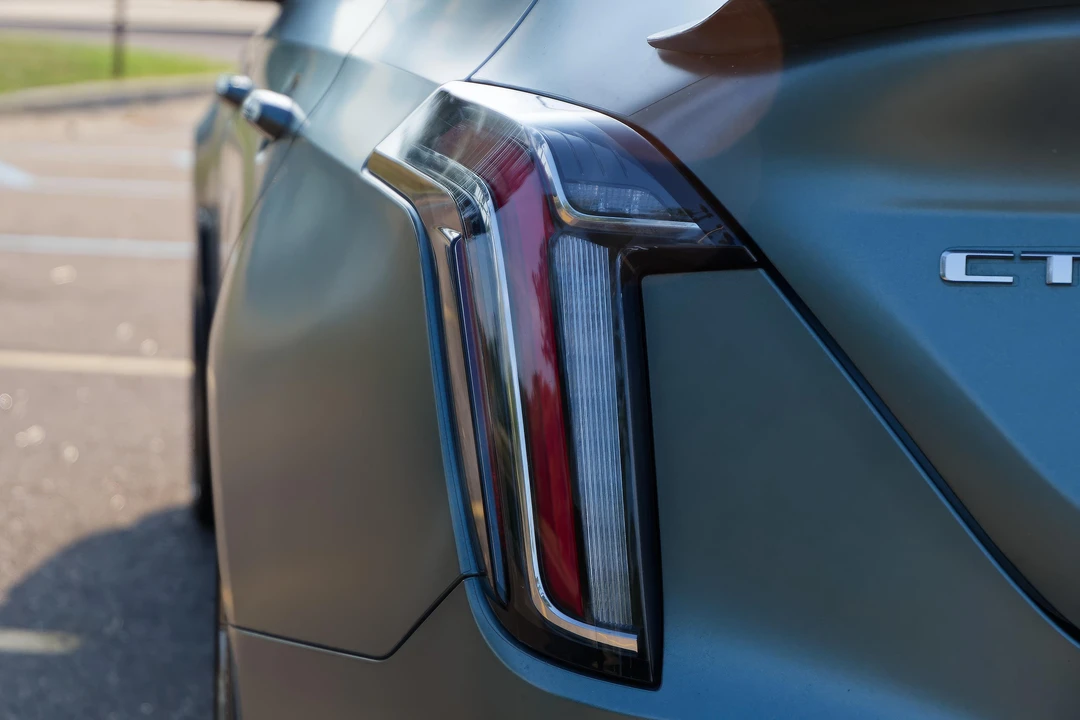 2022 Cadillac CT4-V Blackwing - Image 19 of 31