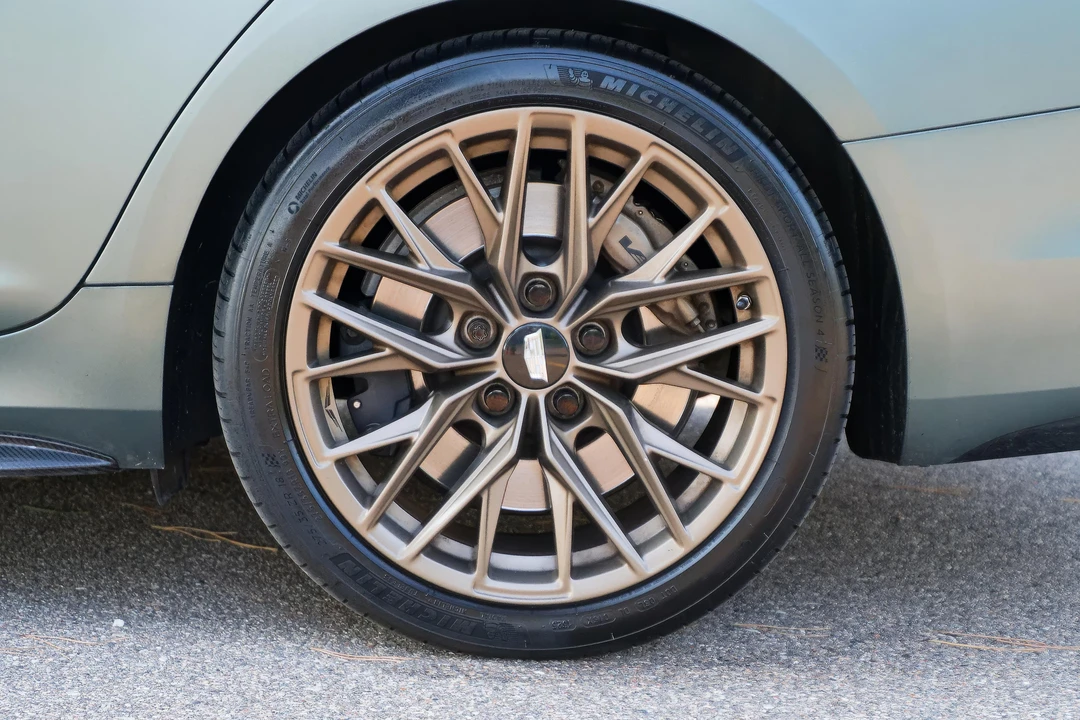 2022 Cadillac CT4-V Blackwing - Image 25 of 31