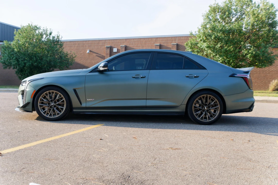 2022 Cadillac CT4-V Blackwing - Image 8 of 31