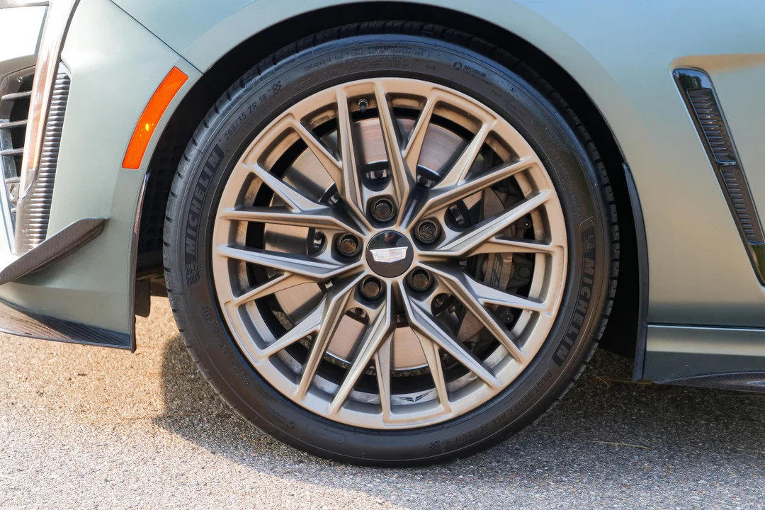 2022 Cadillac CT4-V Blackwing - Image 23 of 31