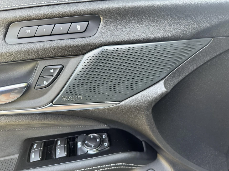 2022 Cadillac CT4-V Blackwing - Image 22 of 31