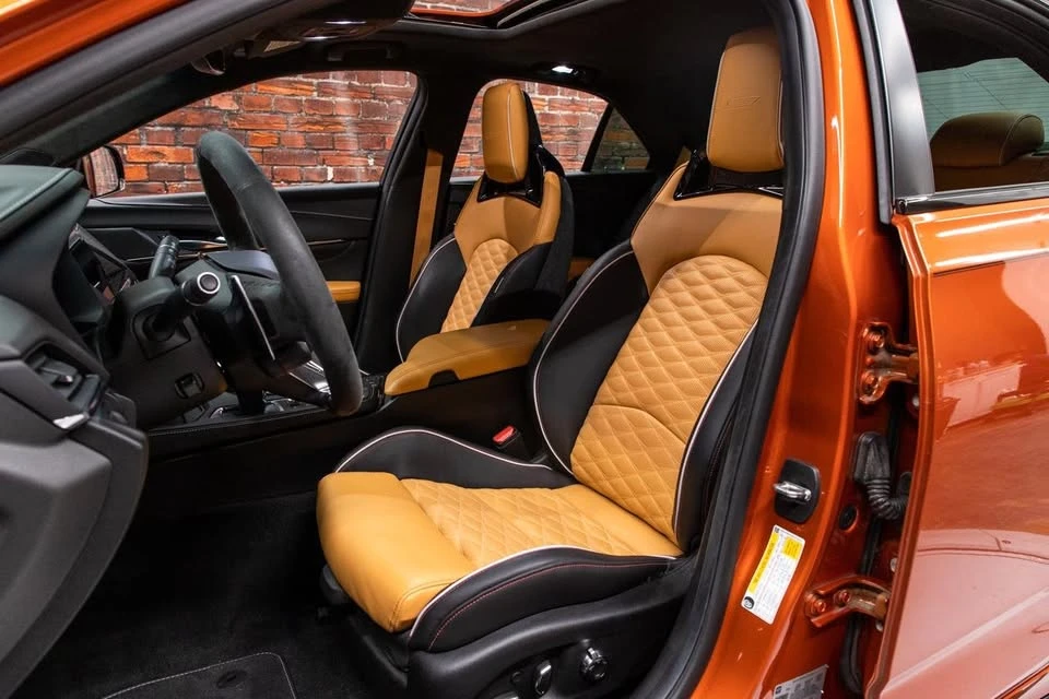 2022 Cadillac CT4-V Blackwing - Image 4 of 10