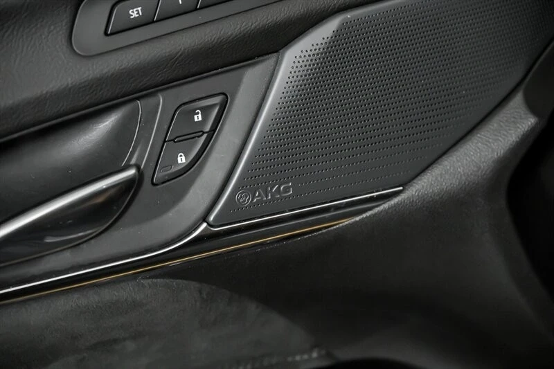 2022 Cadillac CT4-V Blackwing - Image 19 of 21