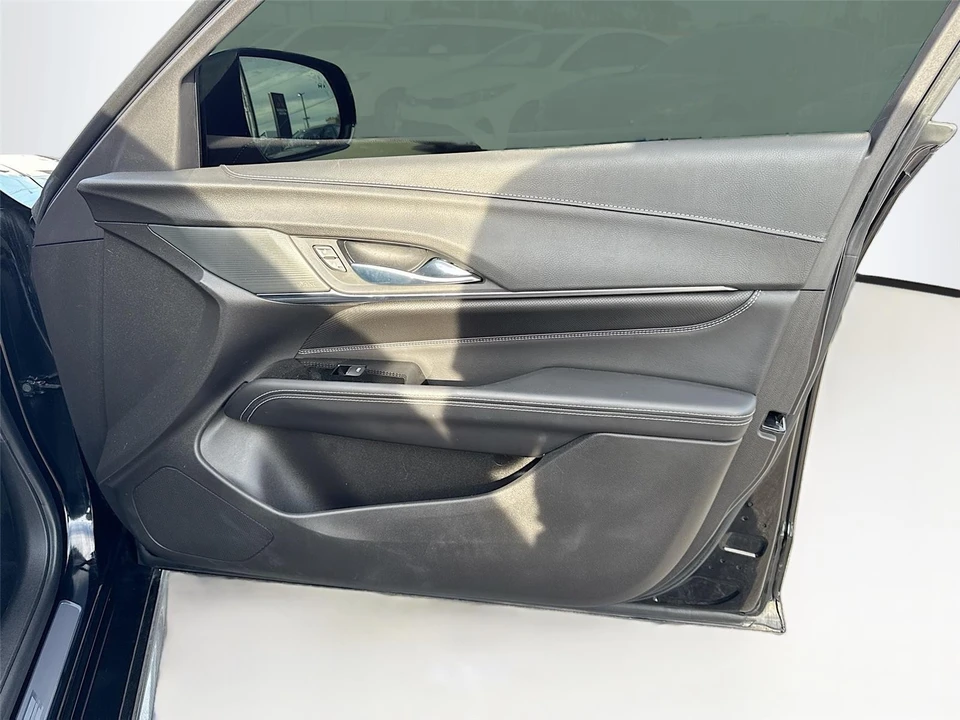 2022 Cadillac CT4-V Blackwing - Image 9 of 16