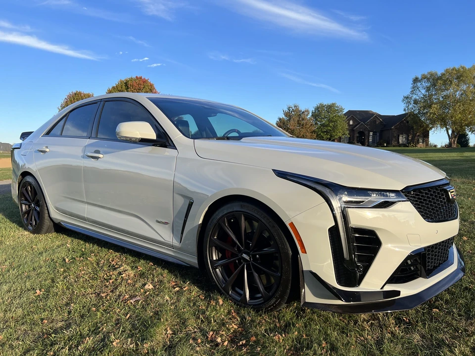 2022 Cadillac CT4-V Blackwing - Image 8 of 31