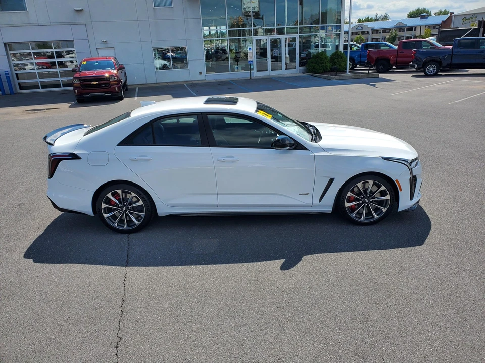 2022 Cadillac CT4-V Blackwing - Image 23 of 31