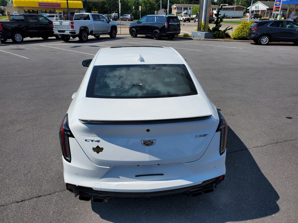 2022 Cadillac CT4-V Blackwing - Image 13 of 31