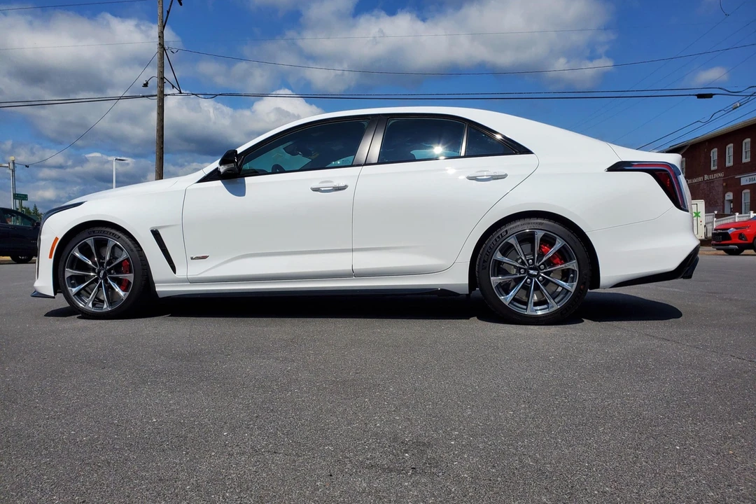 2022 Cadillac CT4-V Blackwing - Image 6 of 31