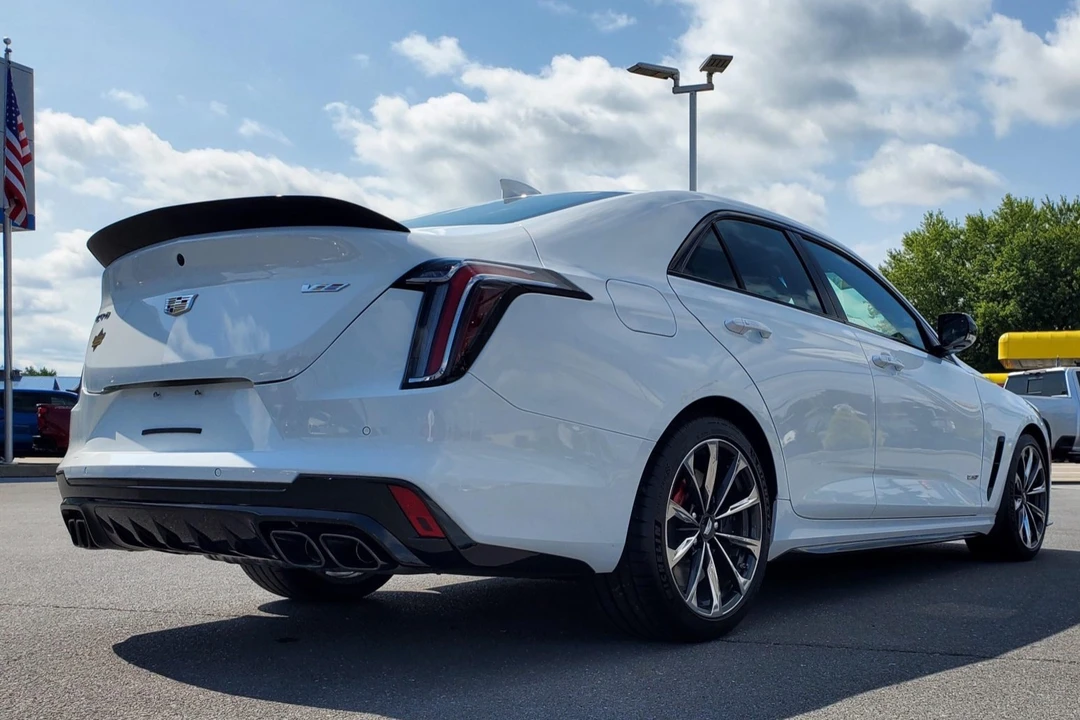 2022 Cadillac CT4-V Blackwing - Image 16 of 31