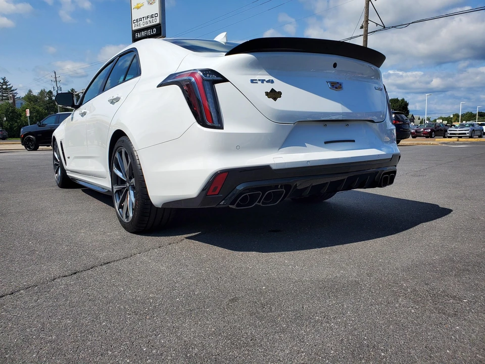 2022 Cadillac CT4-V Blackwing - Image 10 of 31
