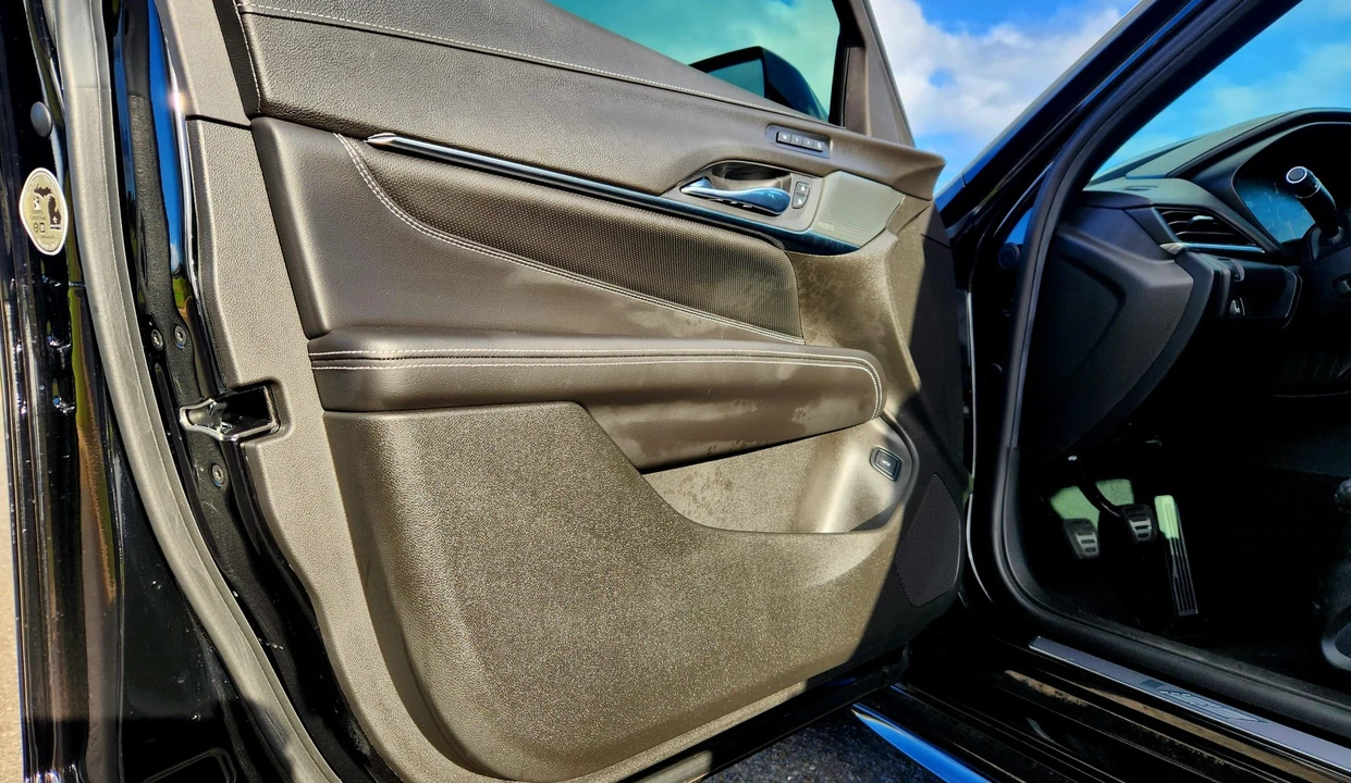 2022 Cadillac CT4-V Blackwing - Image 25 of 31