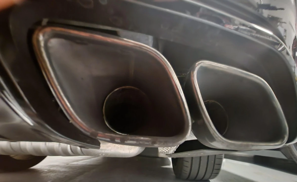 2022 Cadillac CT4-V Blackwing - Image 16 of 31