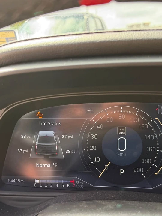 2022 Cadillac CT4-V - Image 14 of 15
