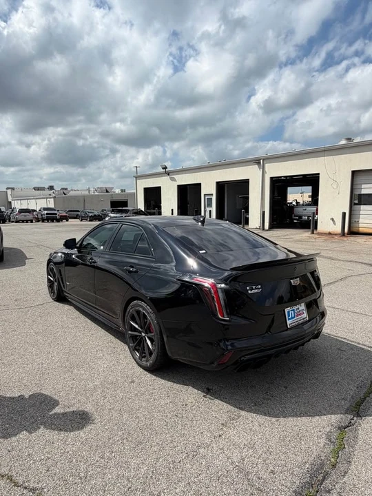2022 Cadillac CT4-V - Image 4 of 15