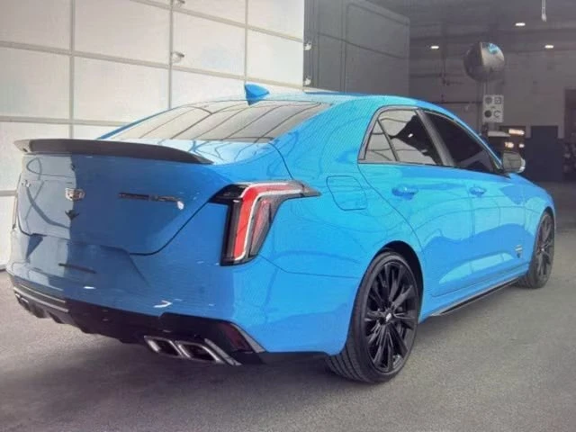 2022 Cadillac CT4-V - Image 2 of 3