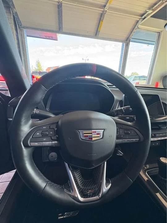 2022 Cadillac CT4-V Blackwing - Image 10 of 13
