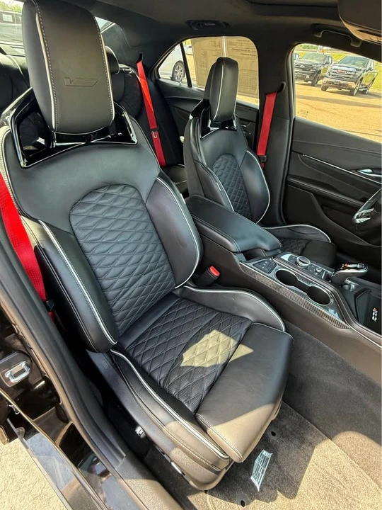 2022 Cadillac - Image 7 of 14