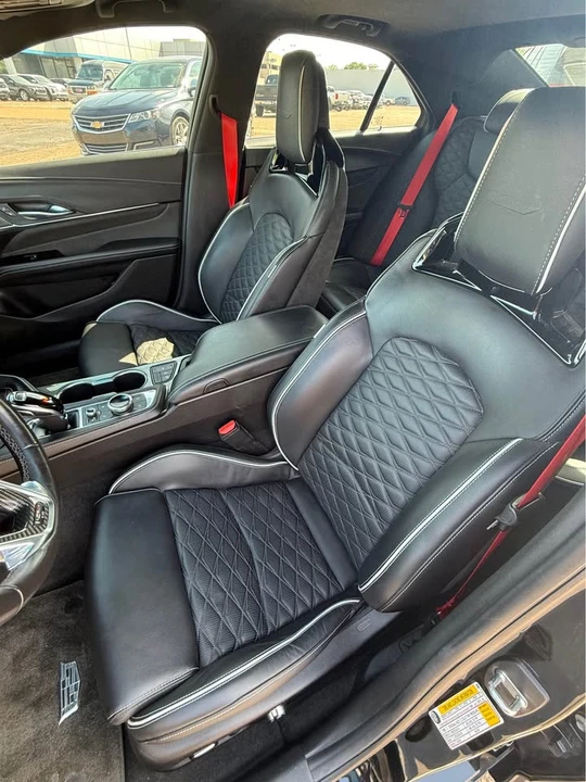 2022 Cadillac - Image 10 of 14