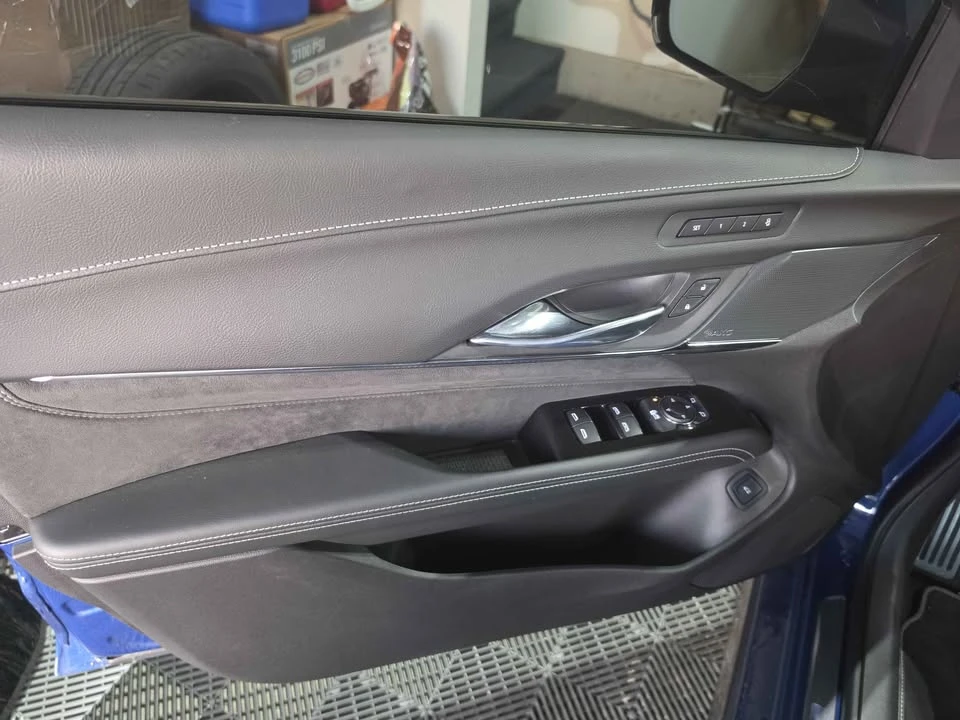 2022 Cadillac CT4-V Blackwing - Image 4 of 10
