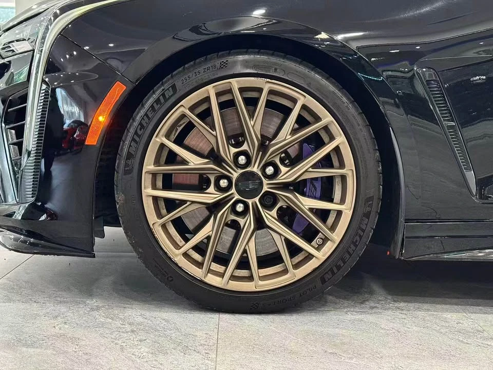 2022 Cadillac CT4-V Blackwing - Image 4 of 17