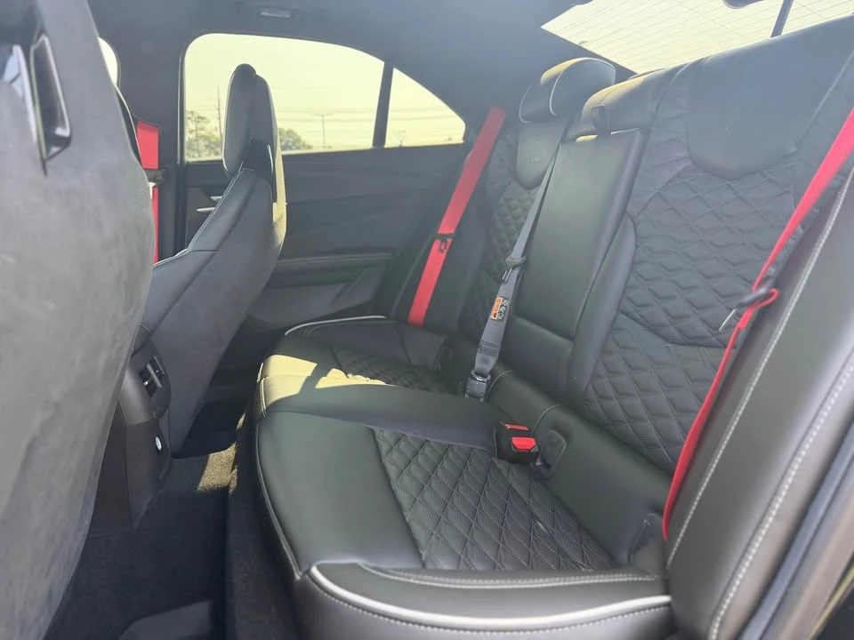 2022 Cadillac CT4-V Blackwing - Image 18 of 19